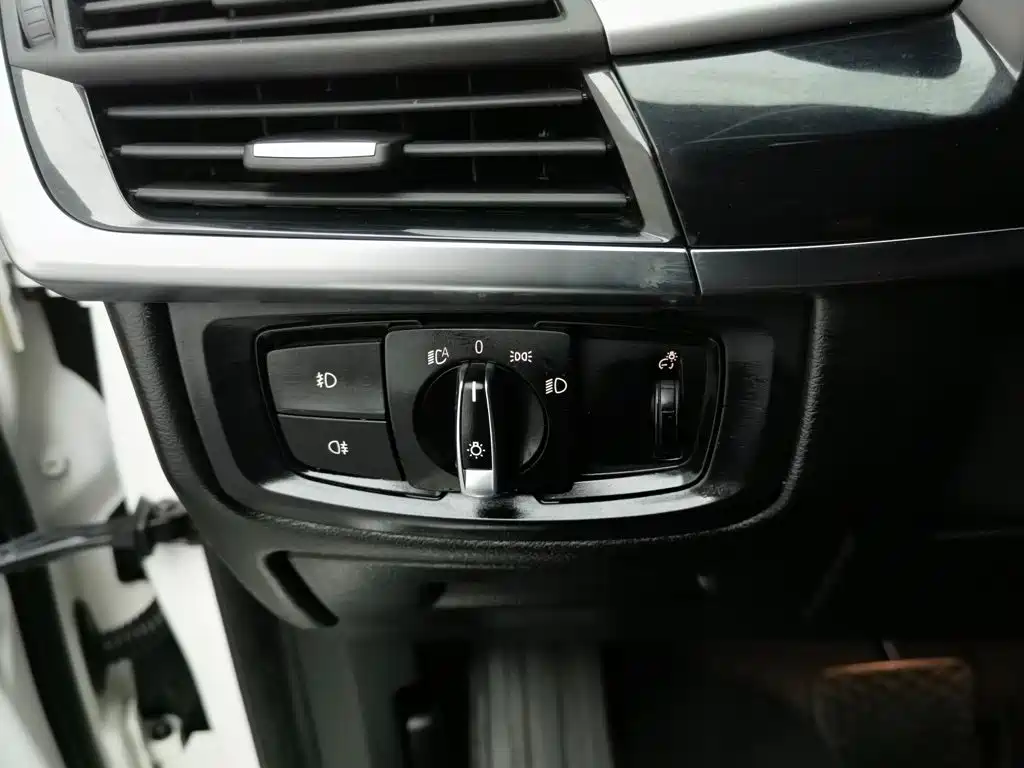 BMW X5 (Import) — миниатюра 20