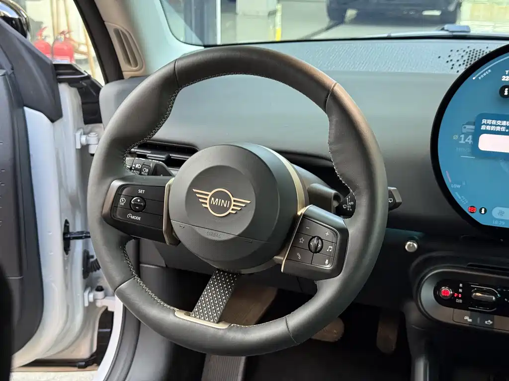 MINI MINI COOPER EV — миниатюра 12