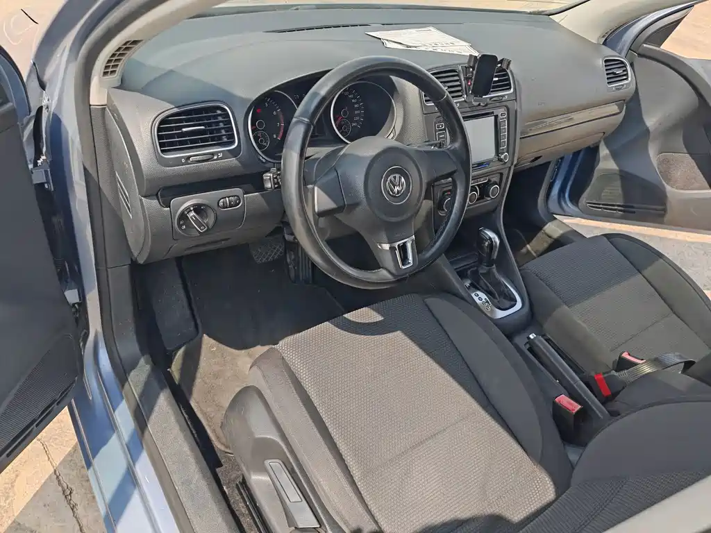 Volkswagen Golf — миниатюра 4