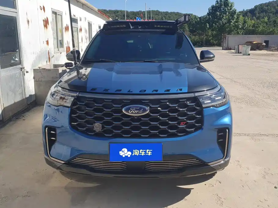 Ford Explorer — миниатюра 2
