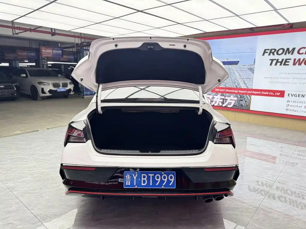 Hyundai Elantra — миниатюра 18