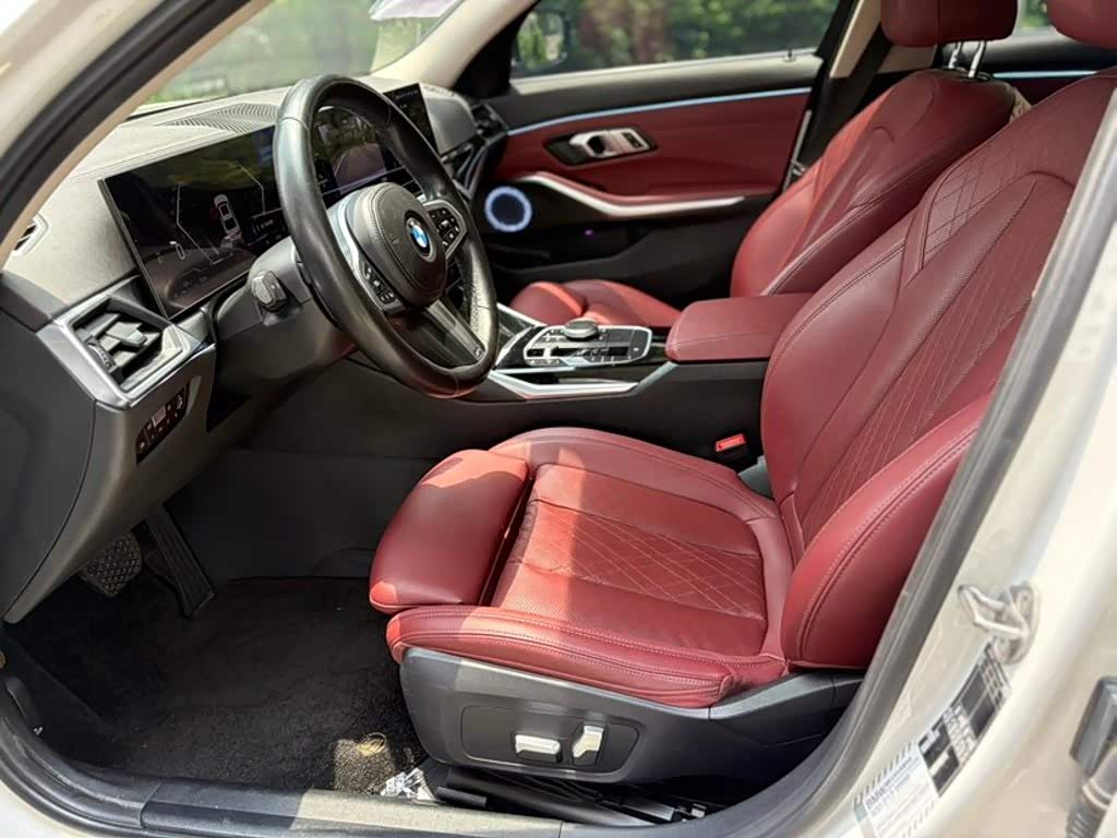 BMW 3 Series 2.0 л 2023 г. Белый, пробег 50000 км