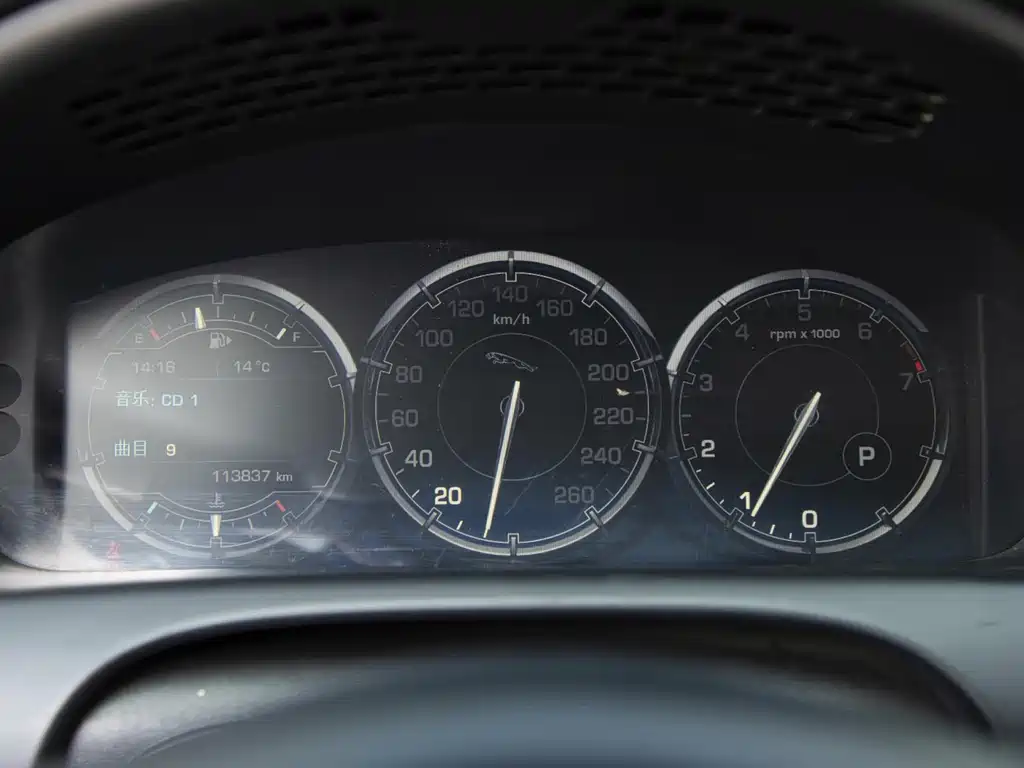 Jaguar XJ — миниатюра 16