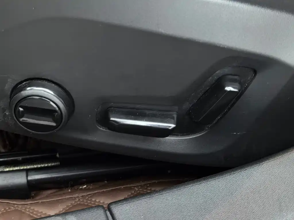 Volvo S90 PHEV — миниатюра 14