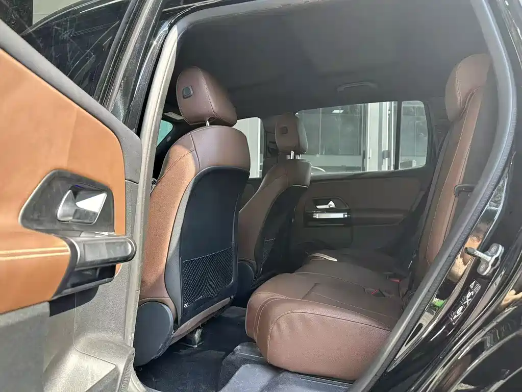 Mercedes-Benz GLB — миниатюра 4