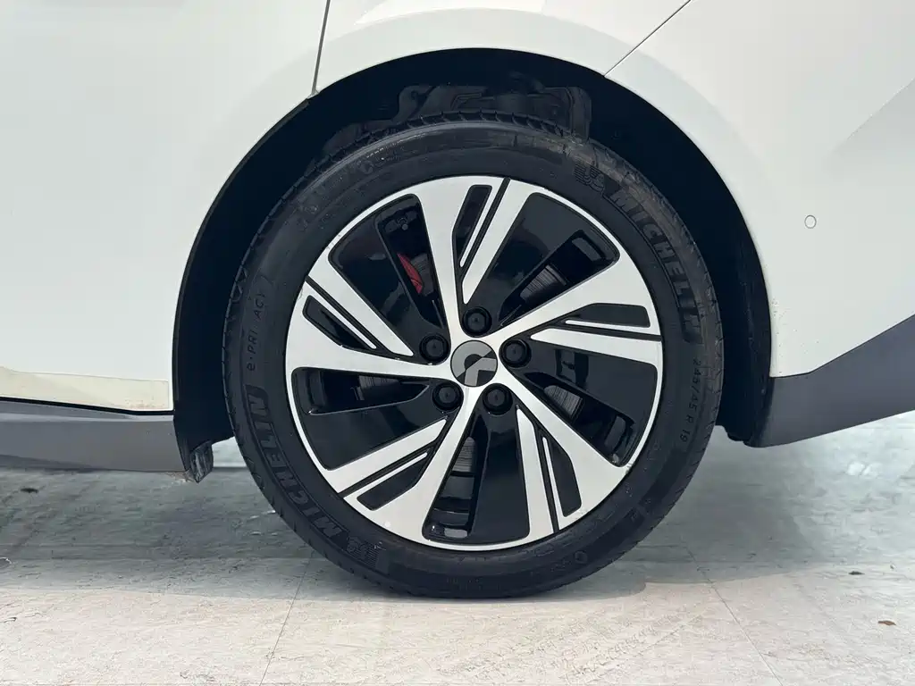 NIO ET5 — миниатюра 9