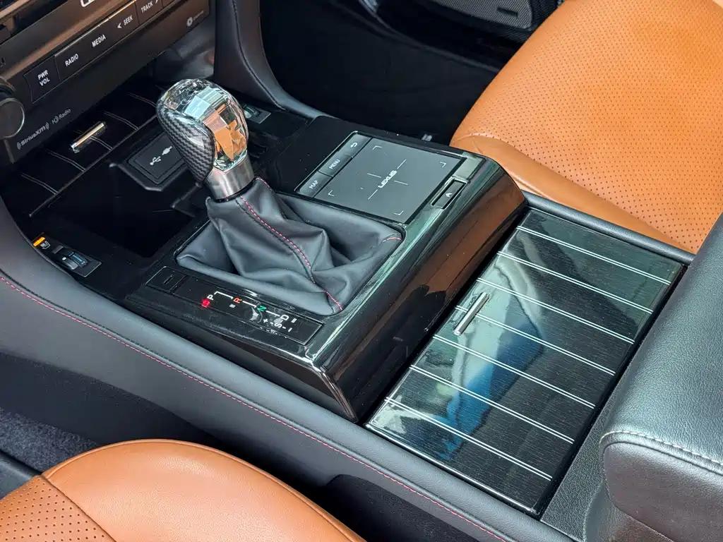 Lexus GX — миниатюра 13
