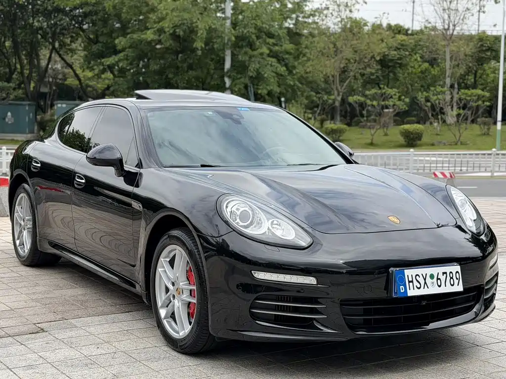 Porsche Panamera 2014 Panamera 4 3.0T