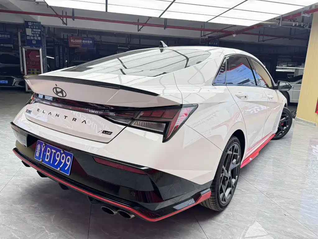Hyundai Elantra — миниатюра 5
