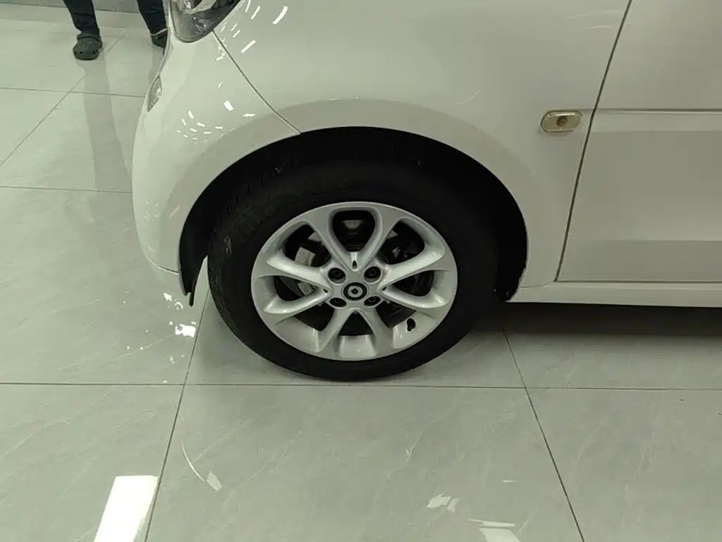 smart Smart Fortwo — миниатюра 23