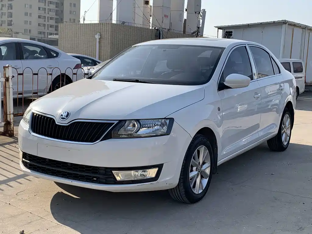 Skoda Rapid — миниатюра 2