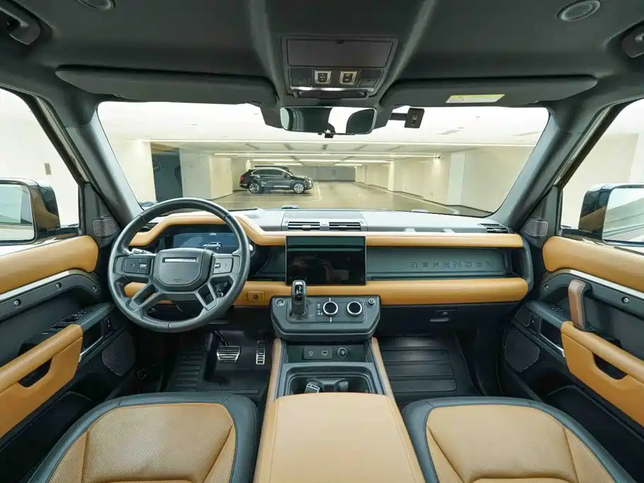 Land Rover Defender — миниатюра 18