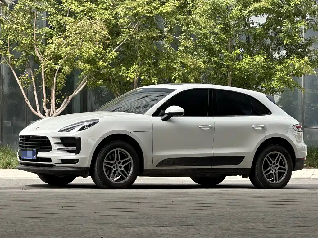 Porsche Macan 2021
