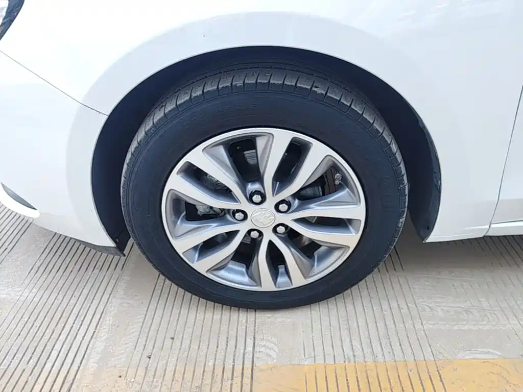 Buick Excelle — миниатюра 23
