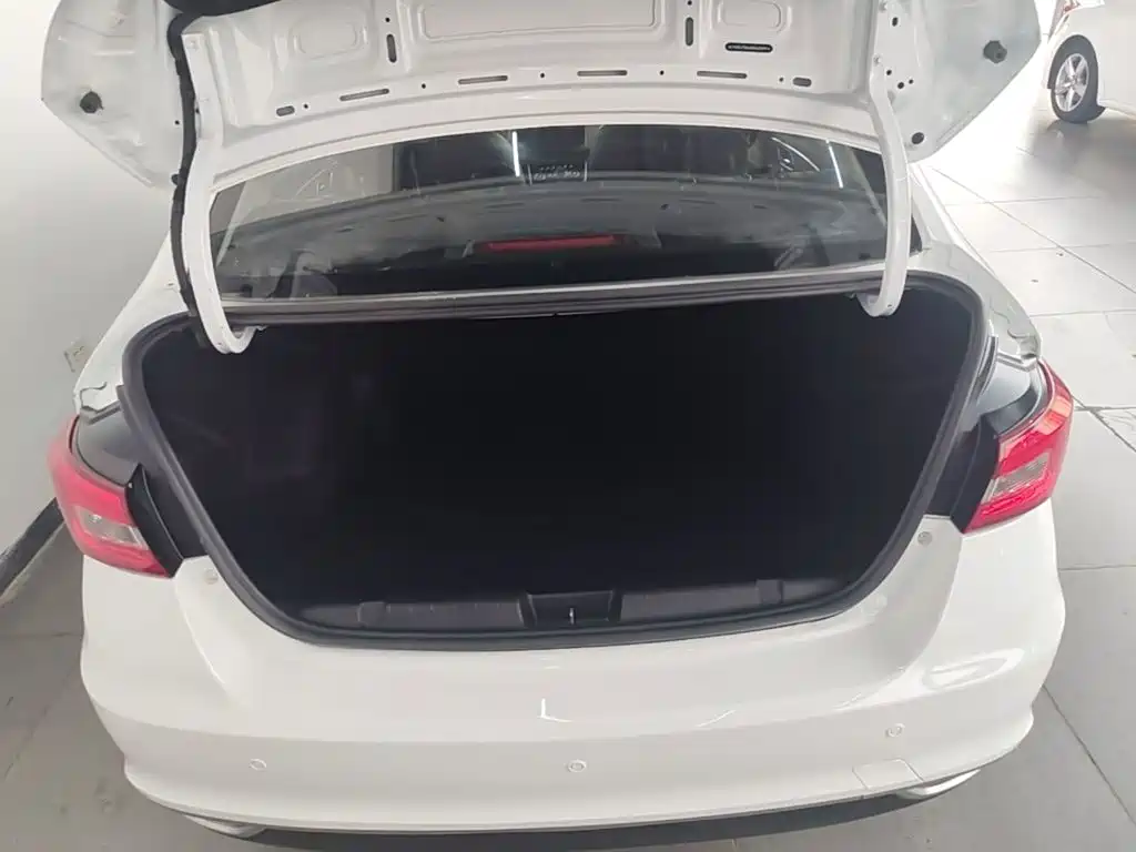 Chery Arrizo 5 — миниатюра 19