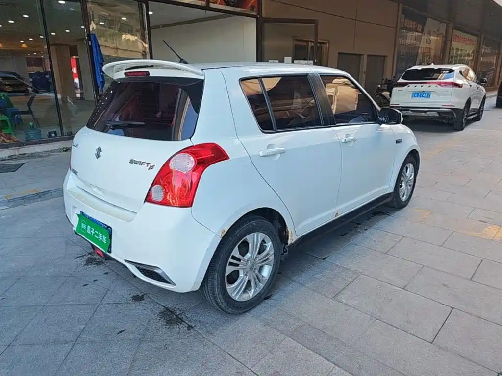 Suzuki Swift — миниатюра 7