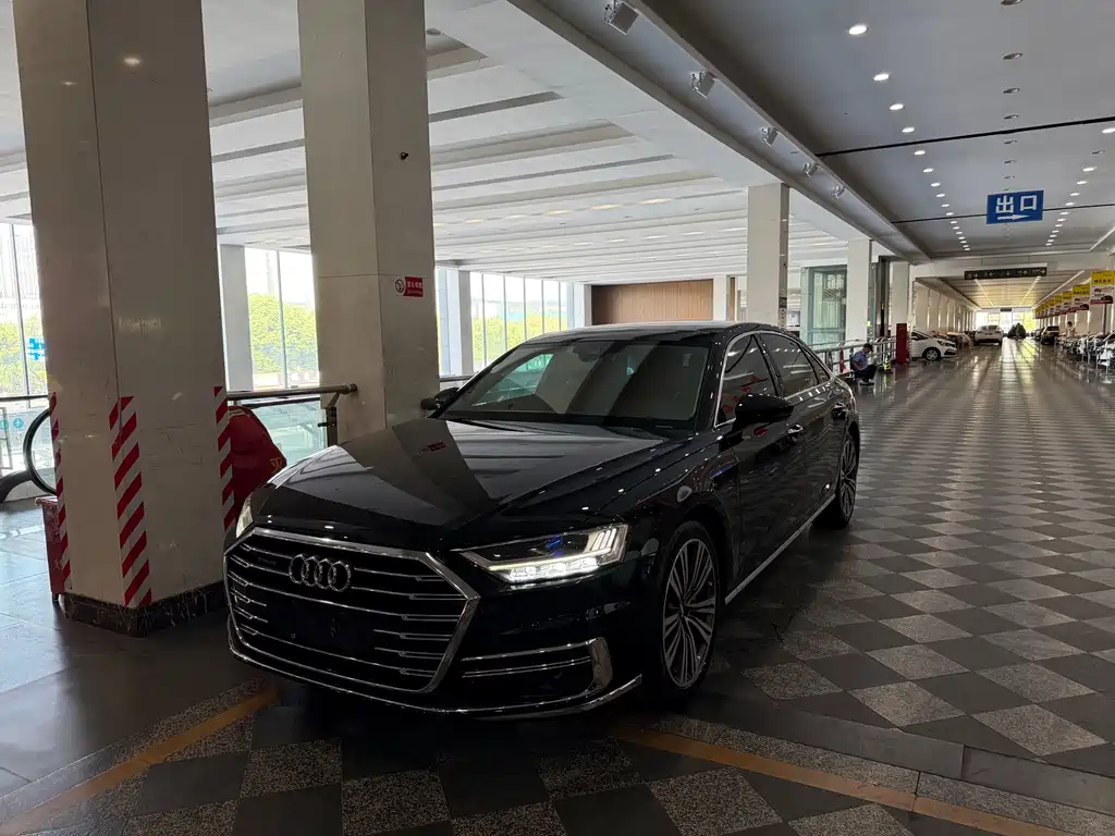 Audi A8 2021