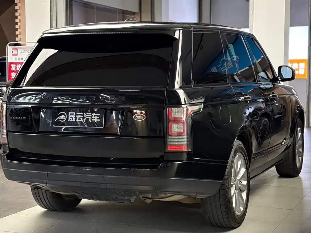 Land Rover Range Rover — миниатюра 7