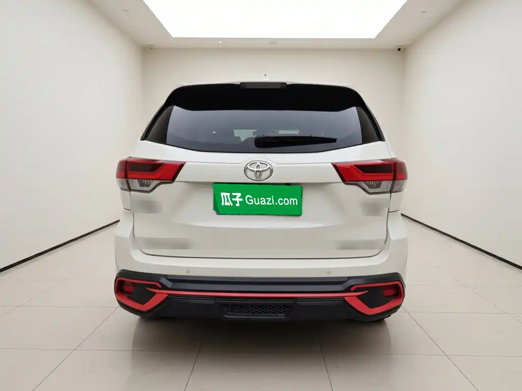 Toyota Highlander — миниатюра 3