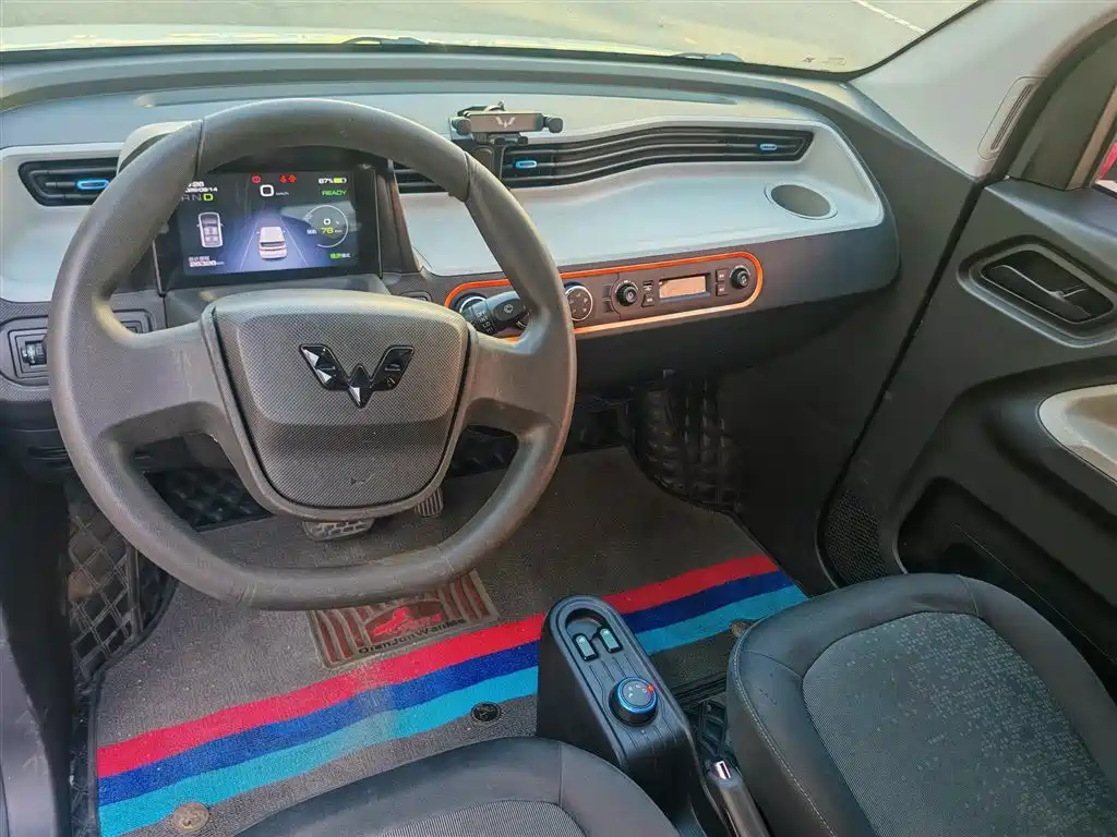 Wuling MINIEV — миниатюра 8