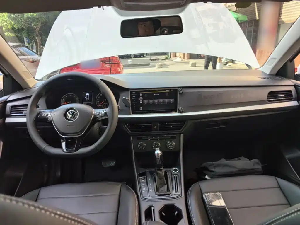 Volkswagen Lavida — миниатюра 10
