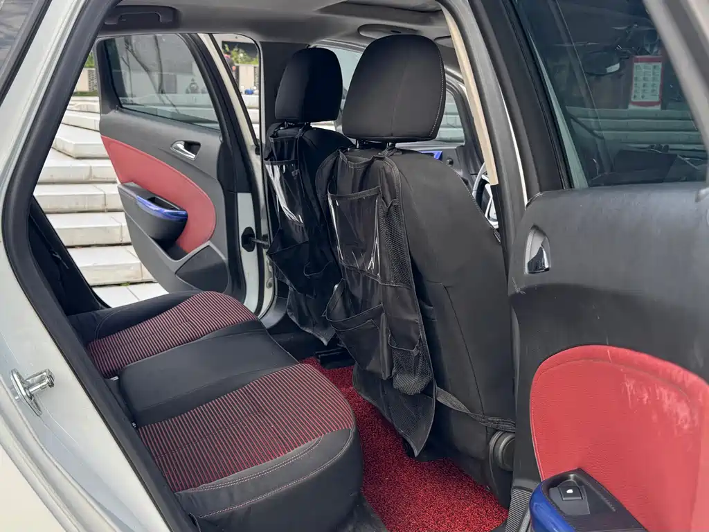 Buick Excelle — миниатюра 12
