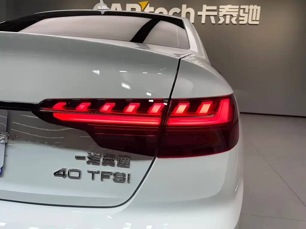 Audi A4L — миниатюра 12