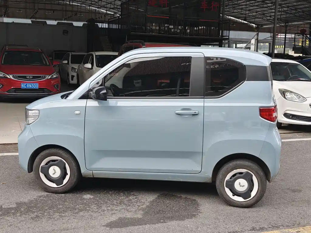 Wuling MINIEV — миниатюра 7