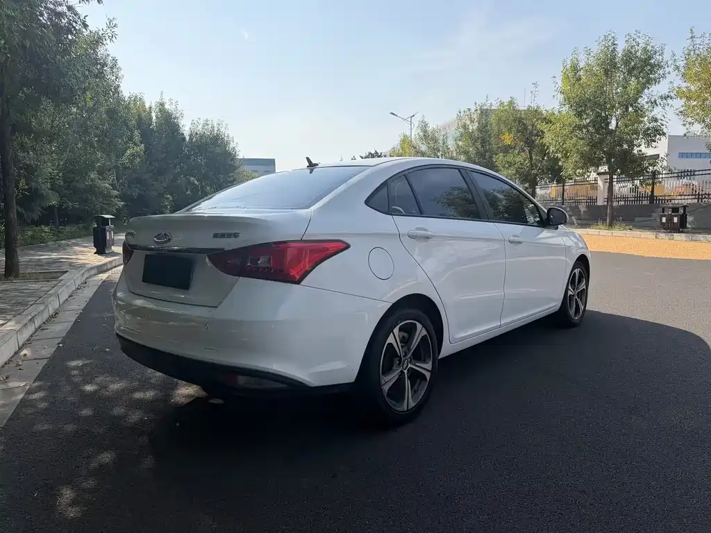 Chery Arrizo 5 — миниатюра 9