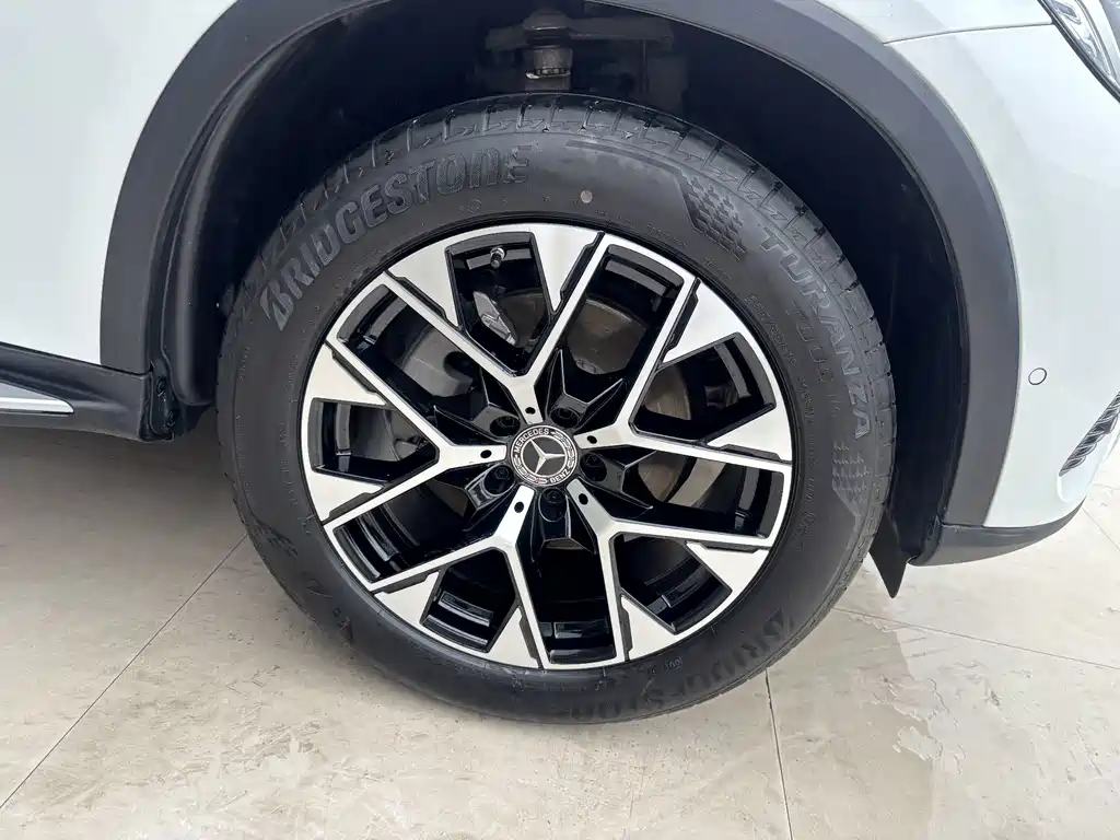 Mercedes-Benz GLC — миниатюра 31