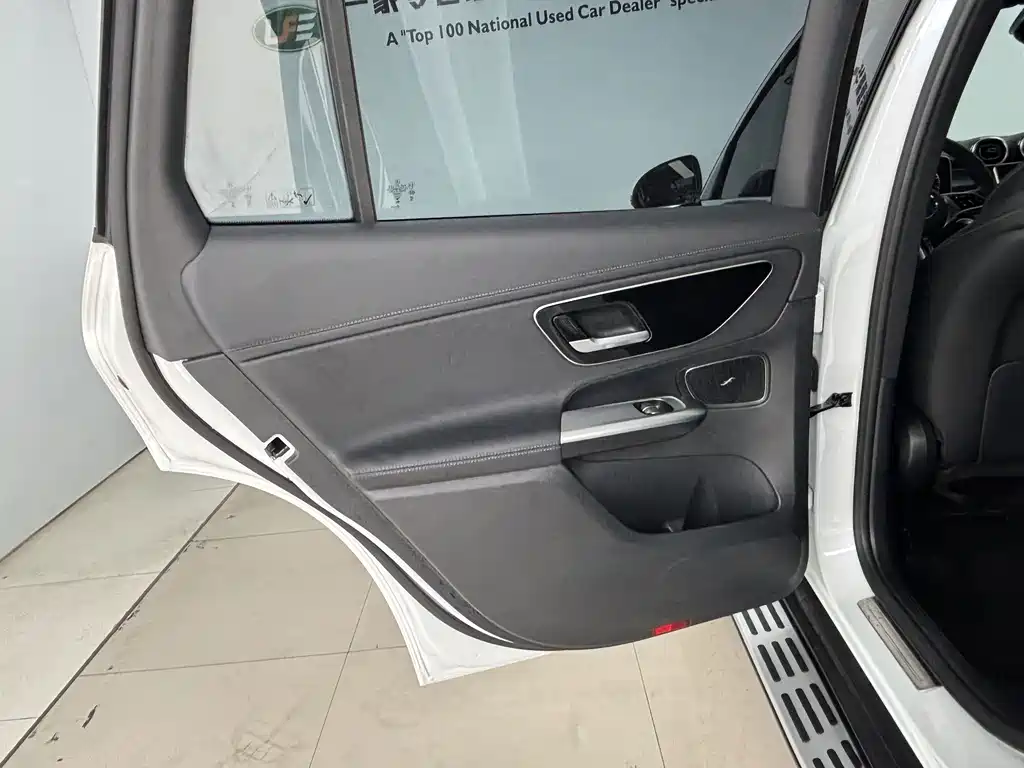 Mercedes-Benz GLC — миниатюра 21