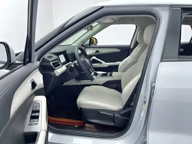 BYD Yuan UP — миниатюра 12