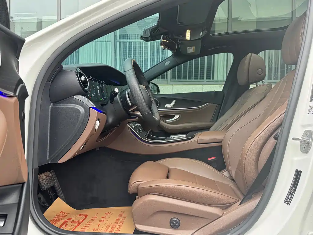 MERCEDES-BENZ E CLASS