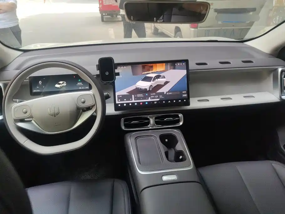 Leapmotor Leapmotor B01 — миниатюра 12