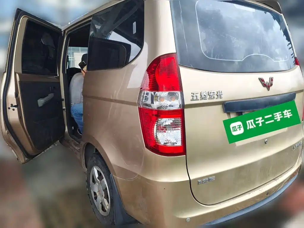 Wuling Hongguang — миниатюра 4