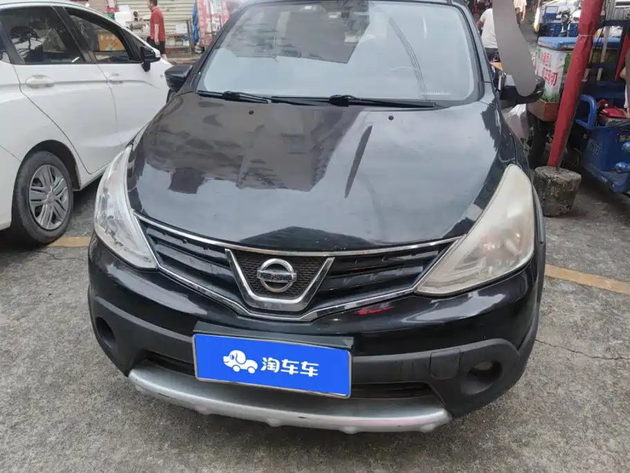 Nissan Livina — миниатюра 2