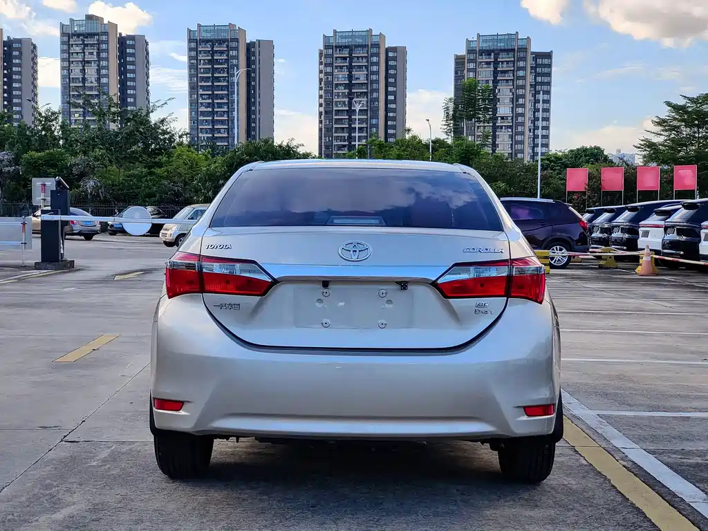 Toyota Corolla — миниатюра 6