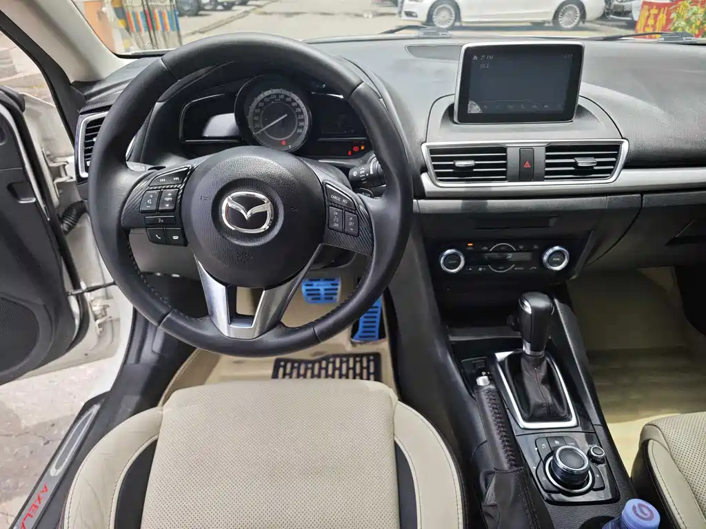 Mazda 3 Axela — миниатюра 6