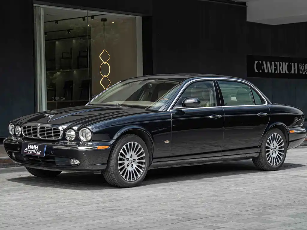 Купить Jaguar XJ