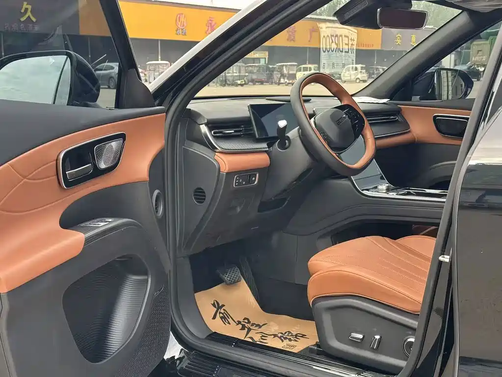 Chery Tiggo 8 — миниатюра 4