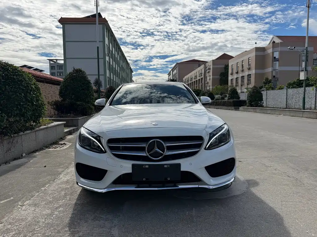 Mercedes-Benz C-Class — миниатюра 2
