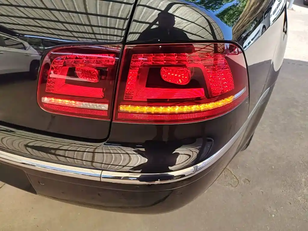 Volkswagen Phaeton — миниатюра 8