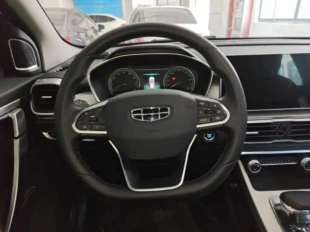 Geely Binyue — миниатюра 11