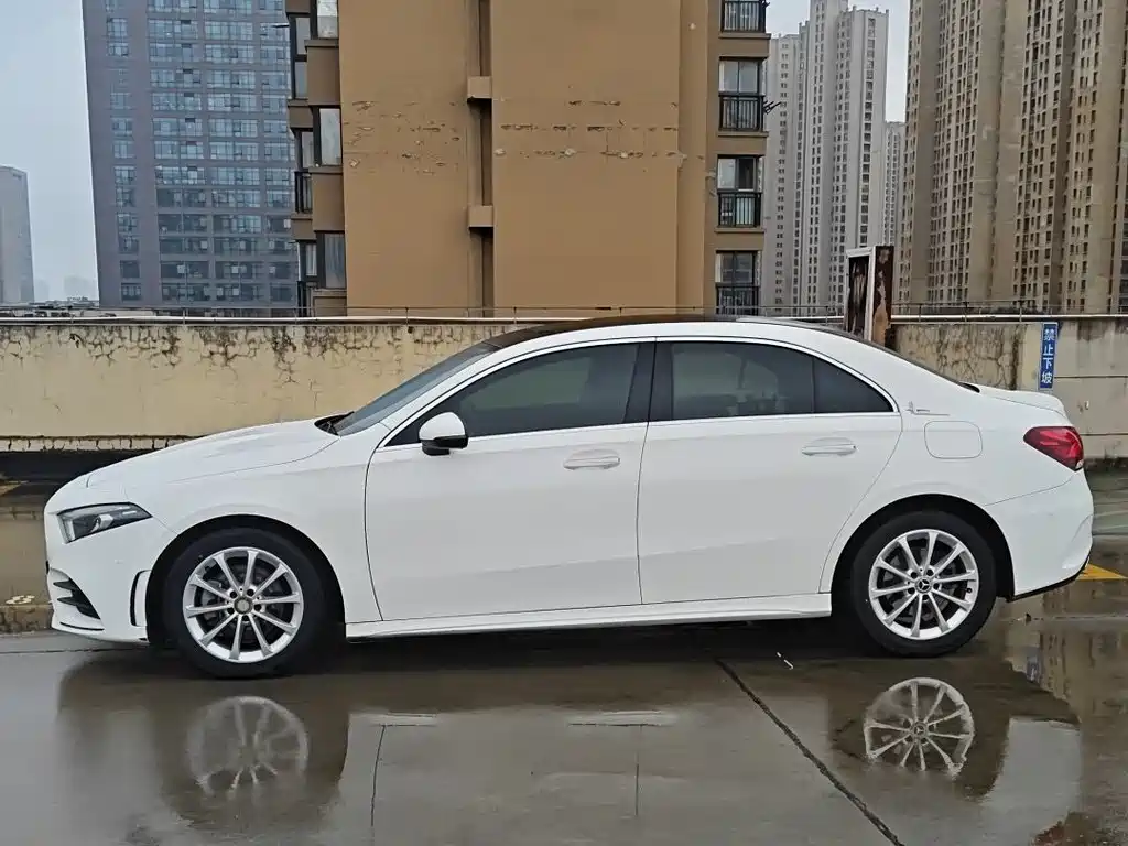 MERCEDES-BENZ A CLASS