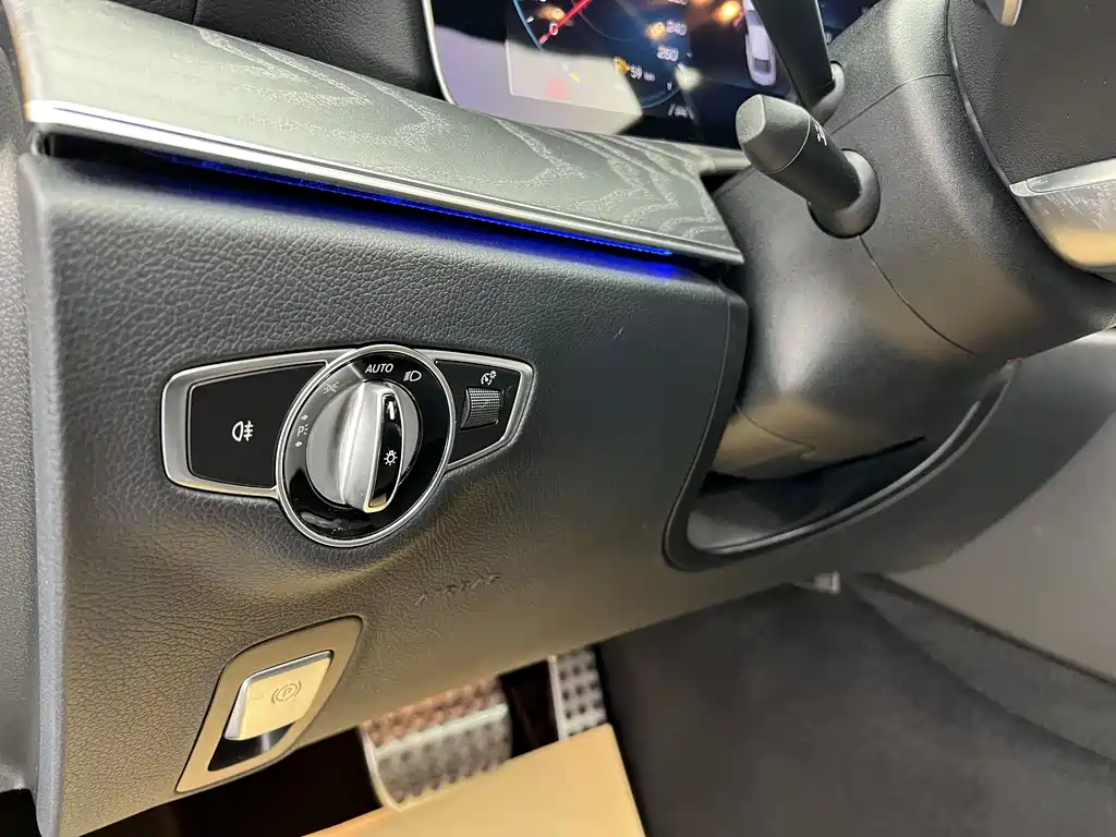 Mercedes-Benz CLS 2020 CLS 300 Luxury