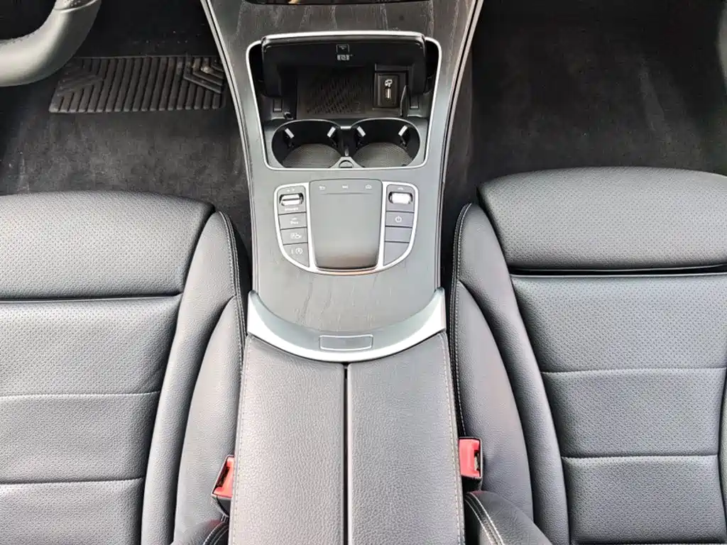Mercedes-Benz C-Class — миниатюра 20