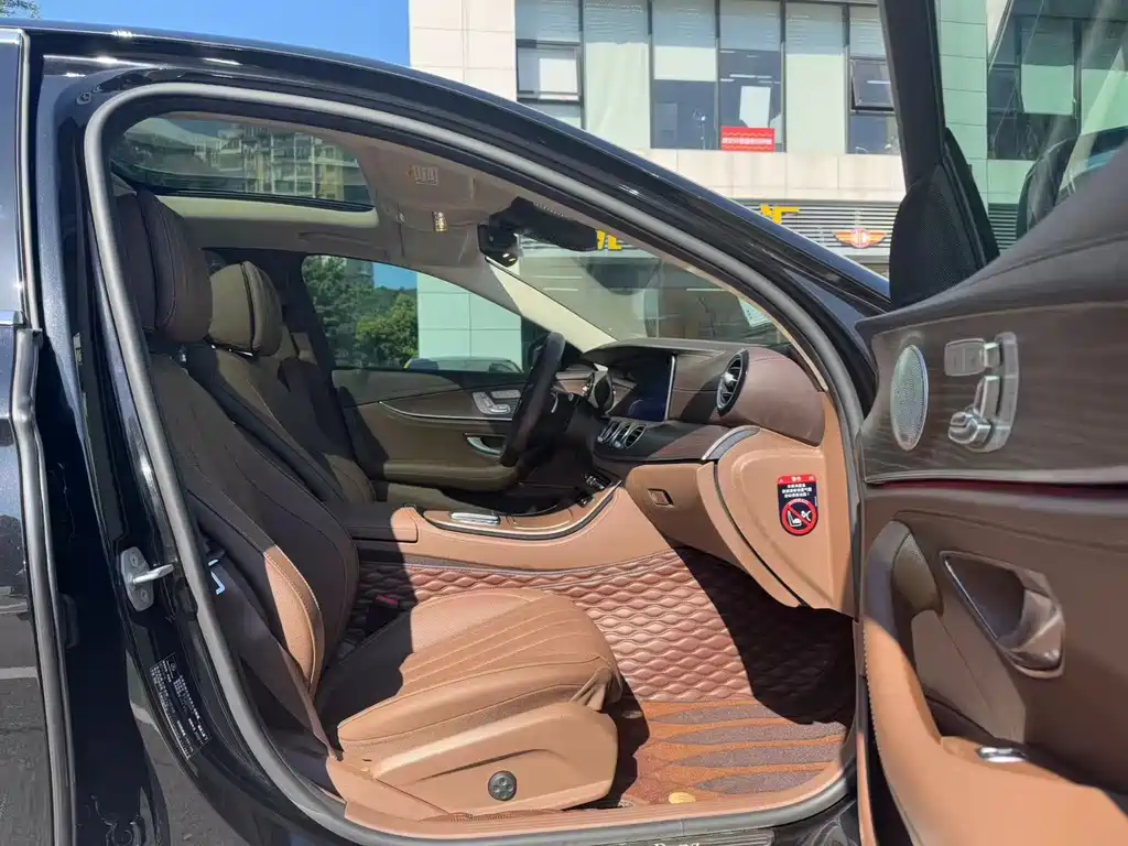 MERCEDES-BENZ  E CLASS