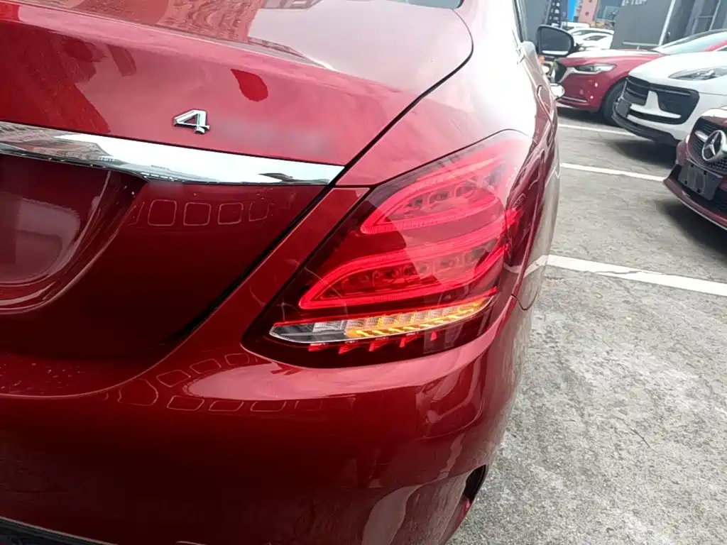 Mercedes-Benz C-Class — миниатюра 8