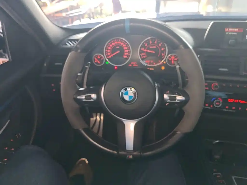 BMW 3 Series — миниатюра 11
