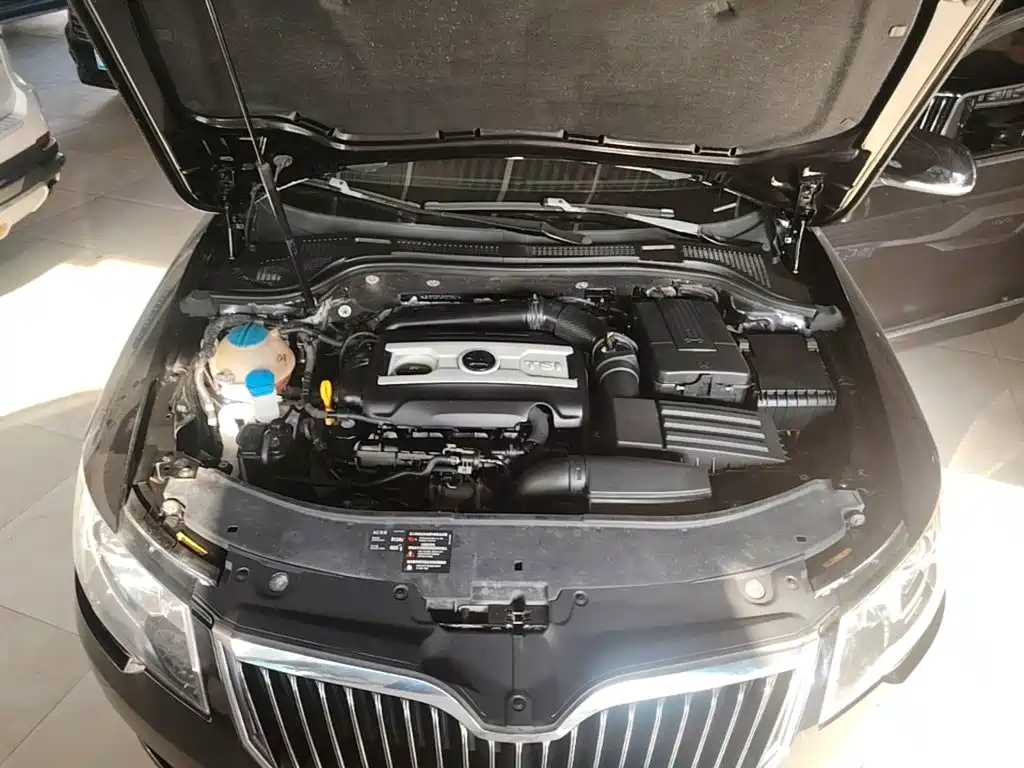 Skoda Superb — миниатюра 20